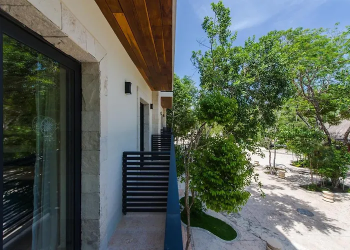 Naay Curamoria Collection Tulum