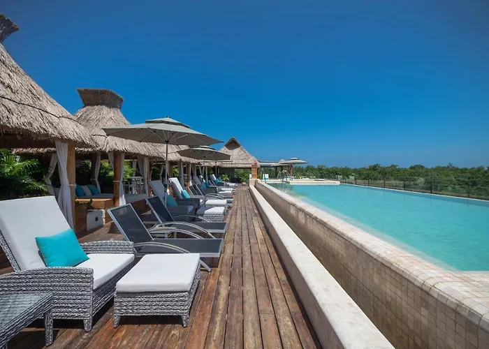 Naay Curamoria Collection Hotel 4*