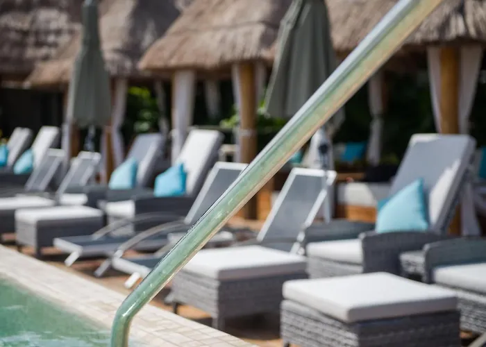 Naay Curamoria Collection Tulum